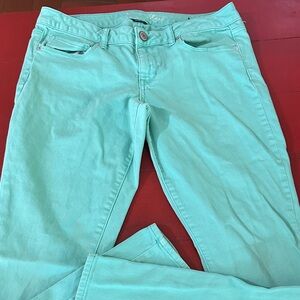 American Eagle Outfitters Mint Green Jeans size 10
